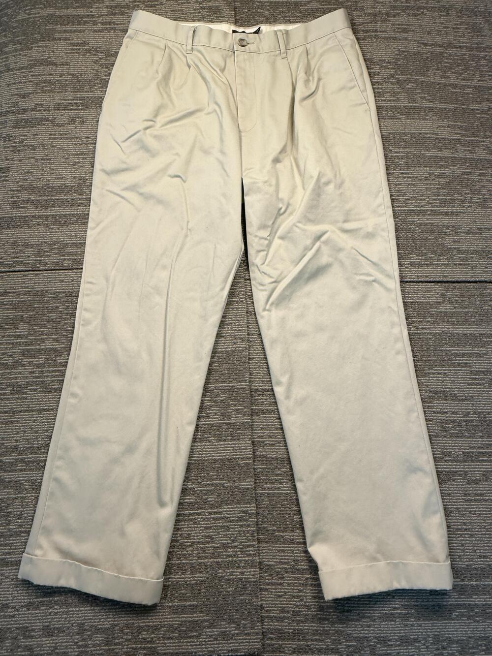 Dockers D3 Pants Mens 34x30 Beige Classic Fit Pleated Chino Cuffed Straight Leg